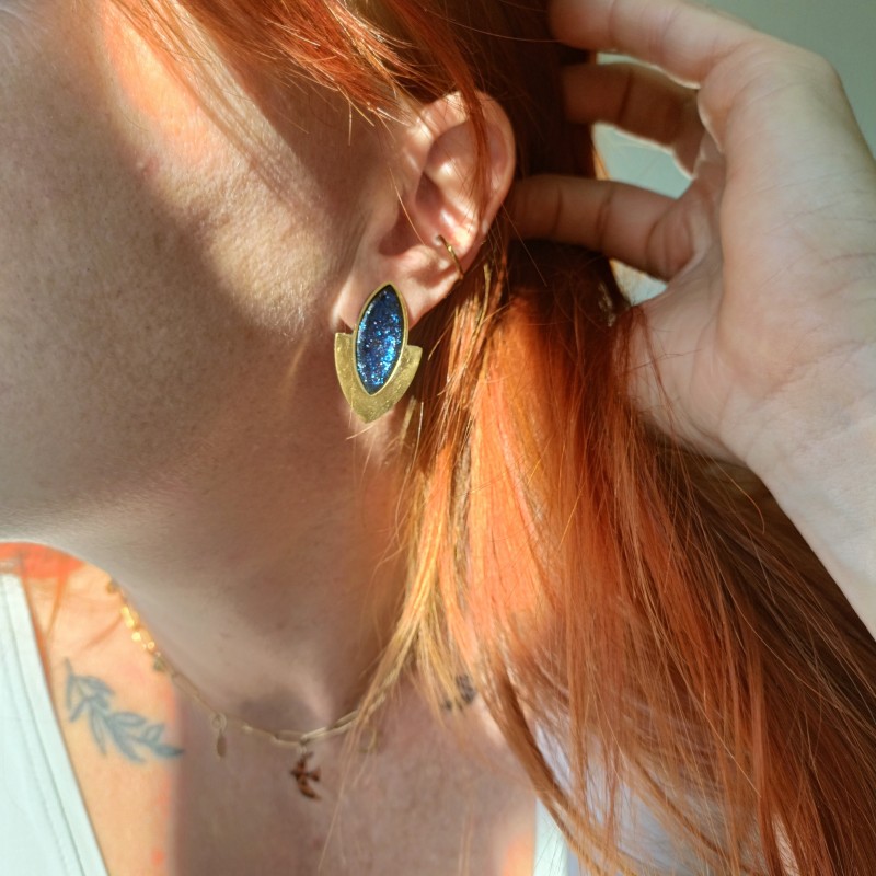 Les boucles d'oreilles Impériales, le modèle royal par excellence